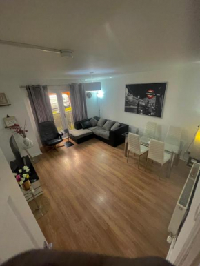 3 bed ,2 bedroom apartment near city centre Glasgow